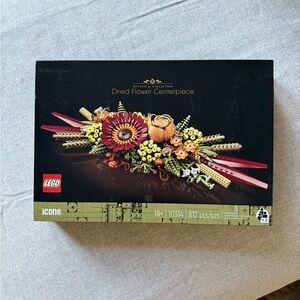 LEGO Dried flower centerpiece